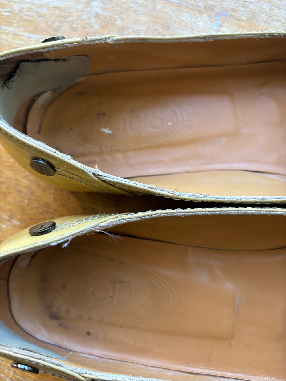 Tod's Yellow Patent Leather Pointed Toe Loafers women’s size 10. - Picture 8 of 11